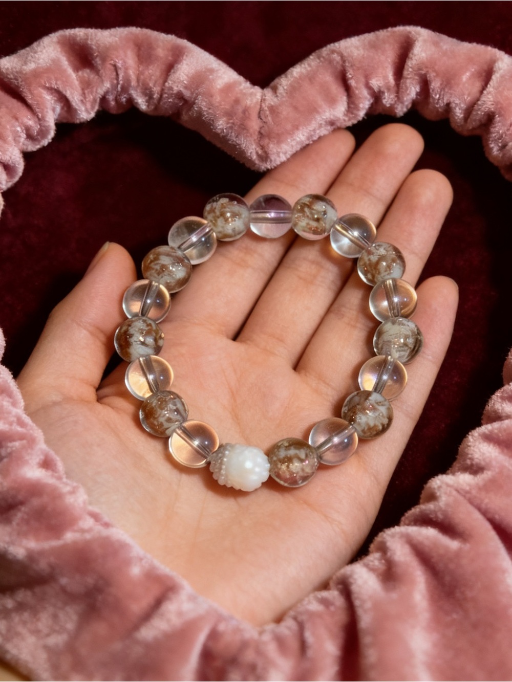 Glow in the Dark Gold Foil Luminous Clear Crystal Bead Bracelet - Picture 8 of 8